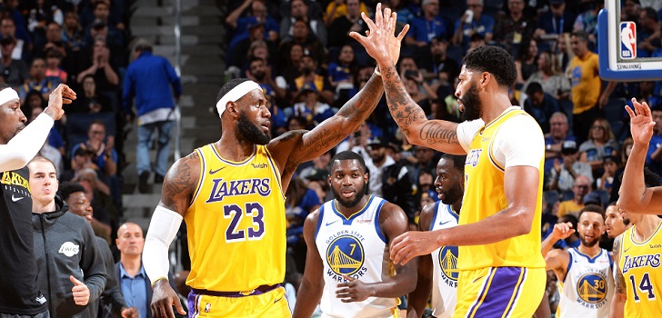 Lakers y Warriors se unen a los Knicks en el club de los NBA que cotizan a 4.000 millones